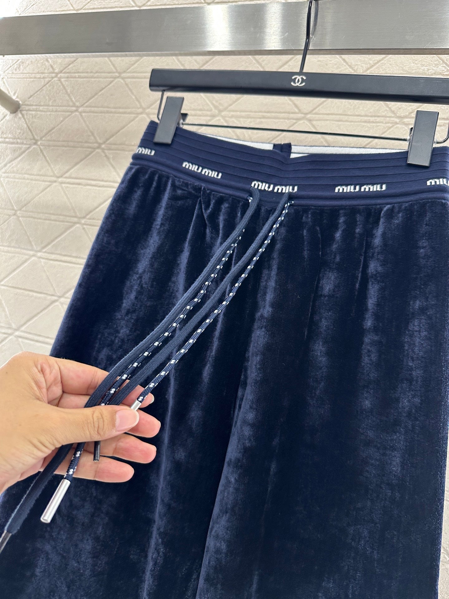 MIUMIU WIDE-LEG PANTS STYLE 120