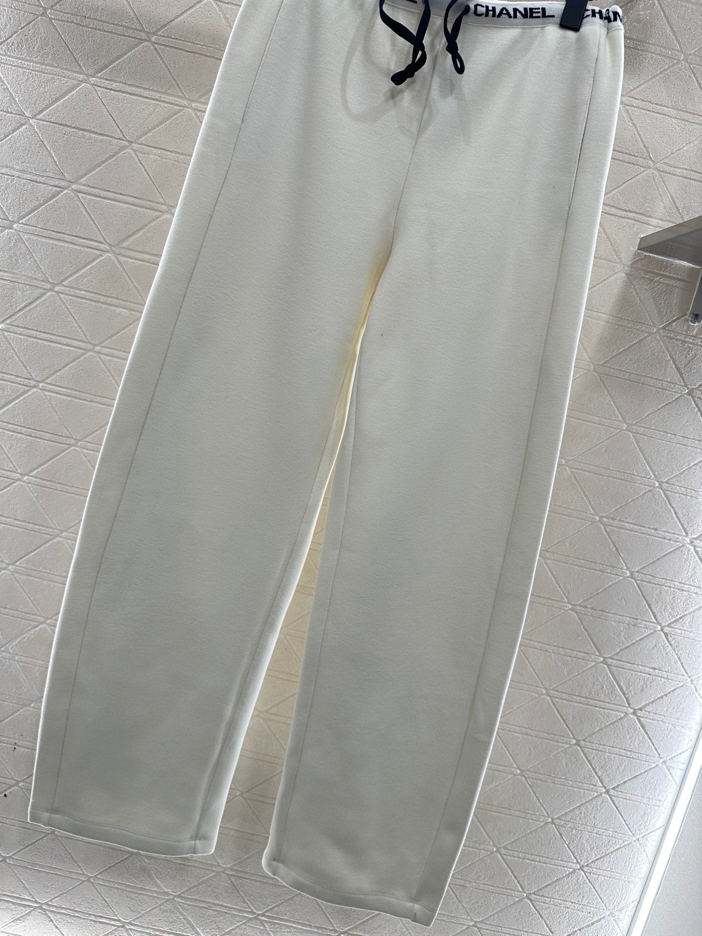 CHANEL 25S WIDE-LEG FLEECE-LINED PANTS 404
