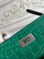HM 26S KELLY MINI 22MM IN DARK GREEN CROC EMBOSSED CALFSKIN SILVER KELLY BUCKLE