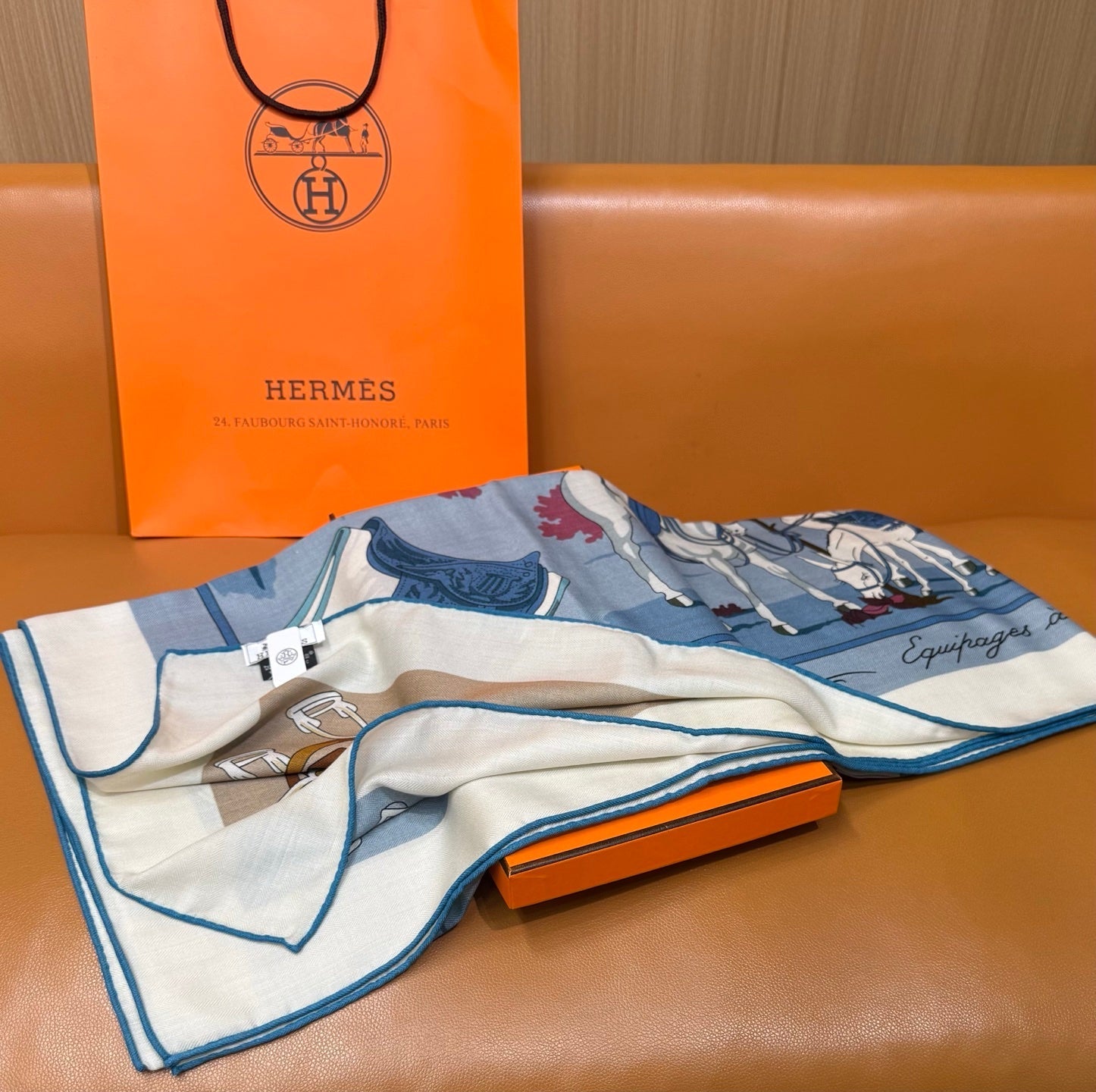 HERMES 26S SCARF 140 IN CASHMERE AND SILK 305967