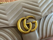 MARMONT SHOULDER BAG 31 IN BEIGE CALFSKIN GOLD CHAIN