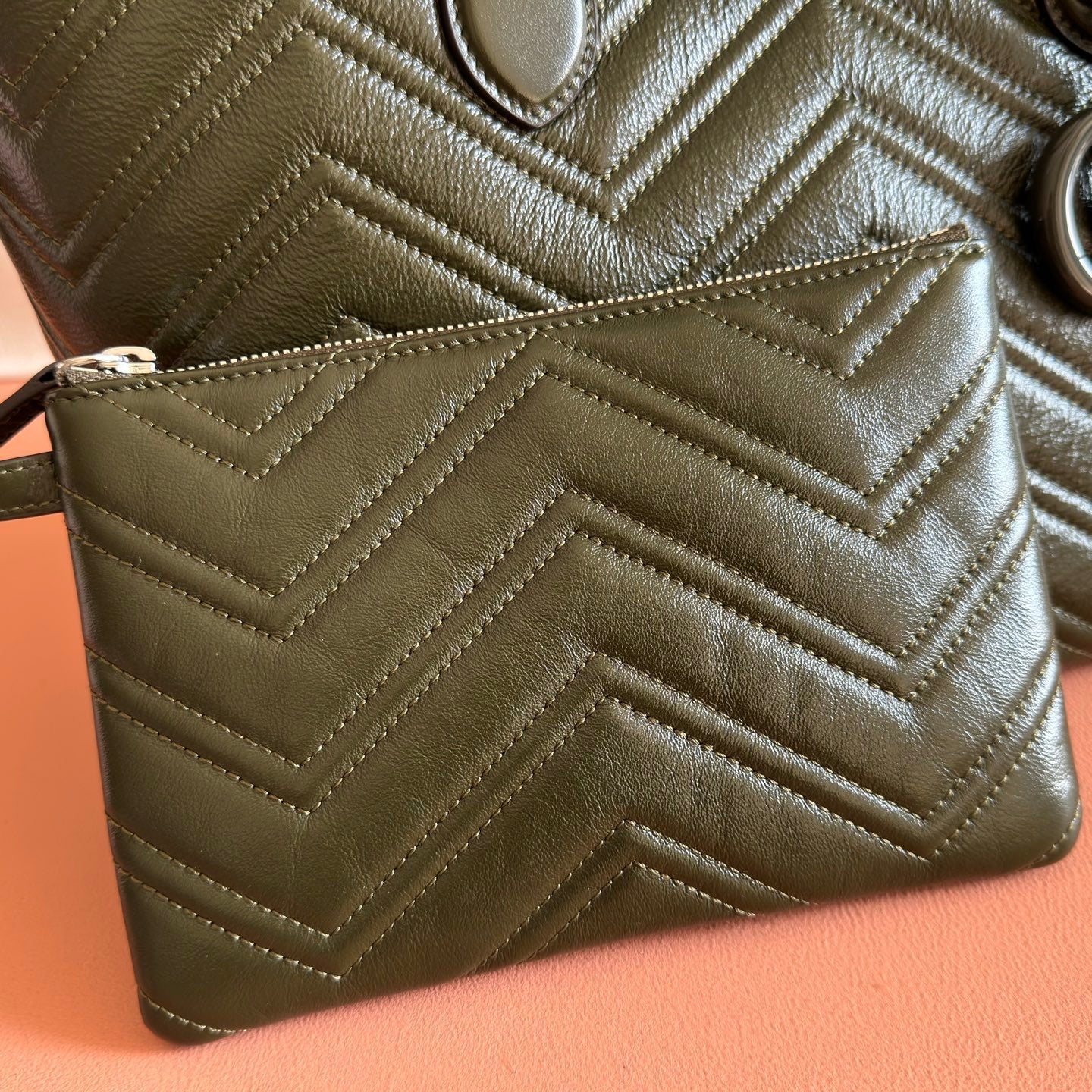 GUCCI 26S GG MARMONT TOTE BAG 30 IN MOSS GREEN CALFSKIN