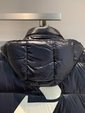 MONCLER 25S SLEEVELESS JACKET 372
