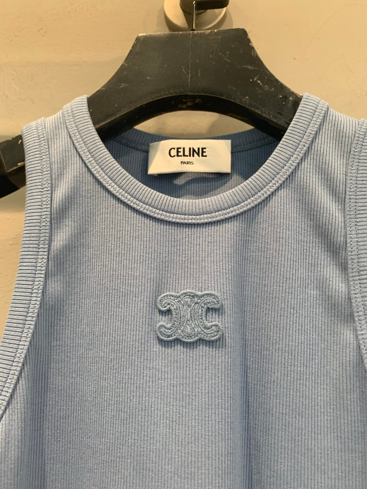 CELINE 26S SLEEVELESS TANK TOP 277