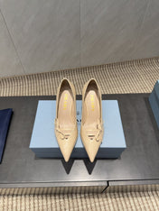 PRADA 26S POINTED TOE HEELS 75MM IN BEIGE CALFSKIN WITH BOW