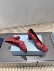 PRADA 26S SQUARE TOE HIGH HEELS 85MM IN DARK RED SUEDE WITH LOGO