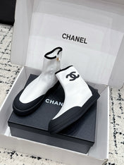 CHANEL 26S ZIPPER BOOTS IN WHITE MIX BLACK FABRIC AND LAMBSKIN