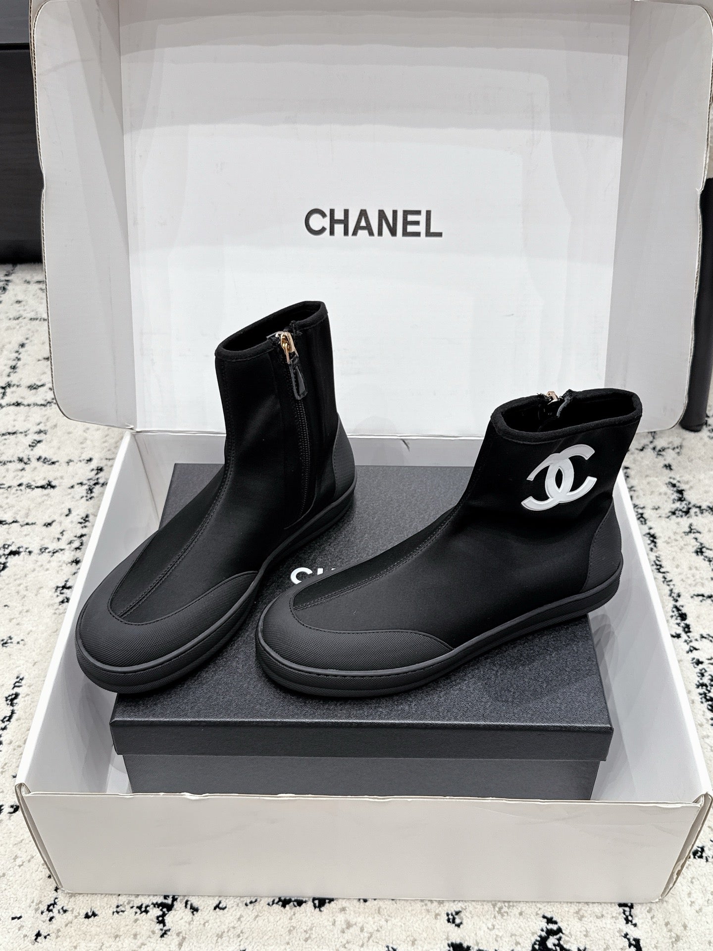 CHANEL 26S ZIPPER BOOTS IN BLACK FABRIC AND LAMBSKIN
