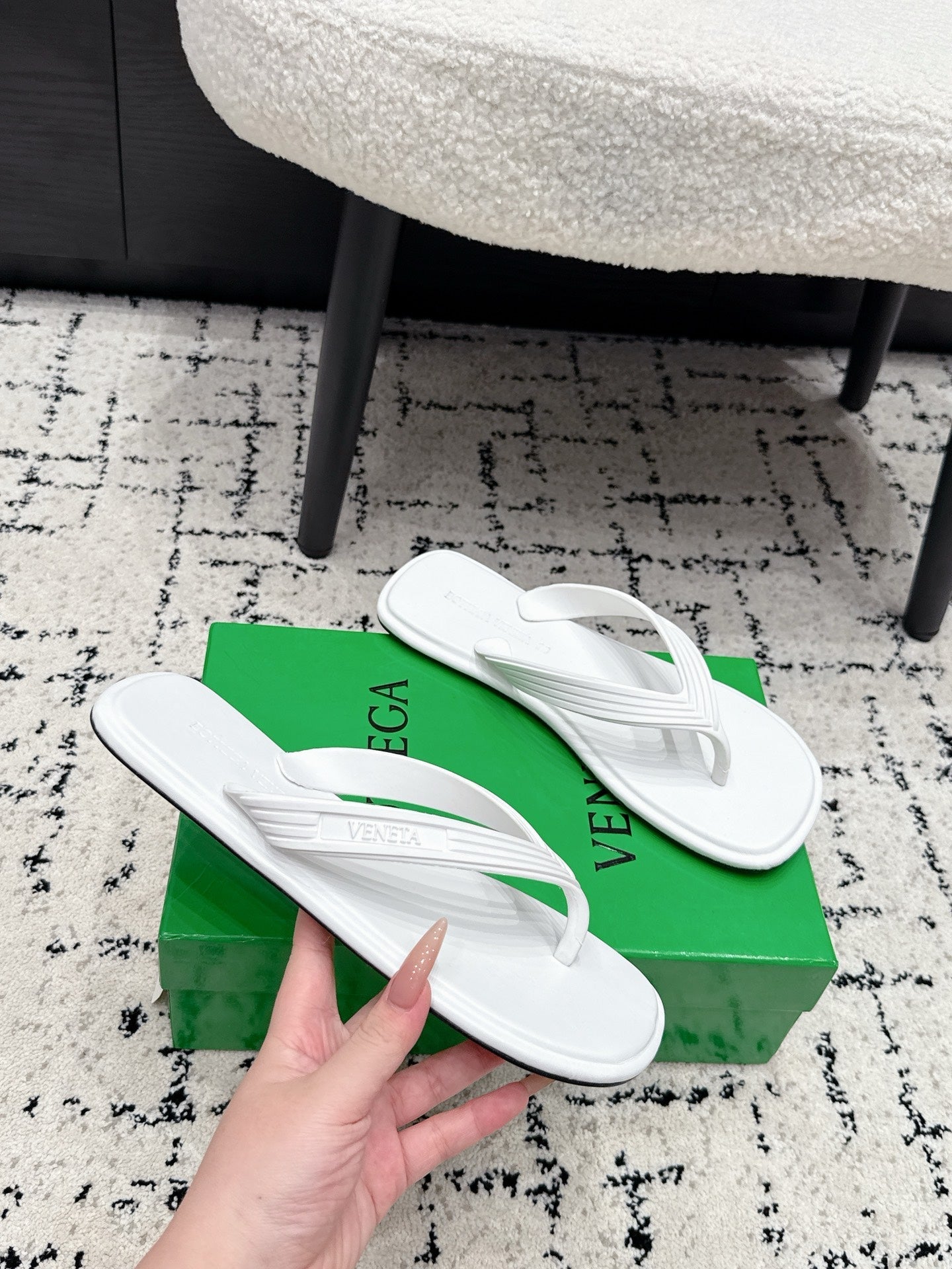 BOTTEGA VENETA 26S THONG SANDALS IN WHITE TPU