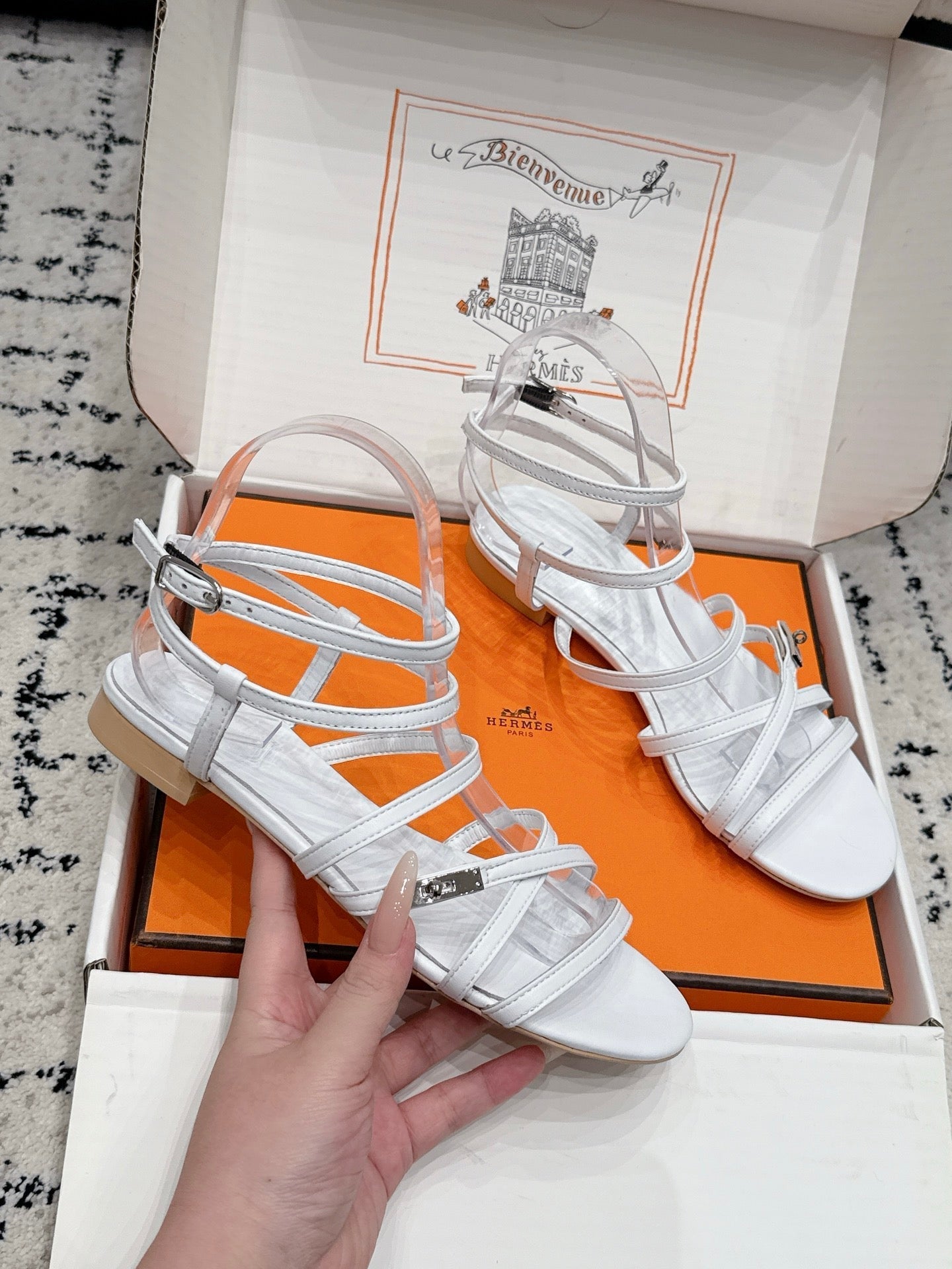 HM 26S STRAPPY SANDALS IN WHITE CALFSKIN SILVER HARDWARE