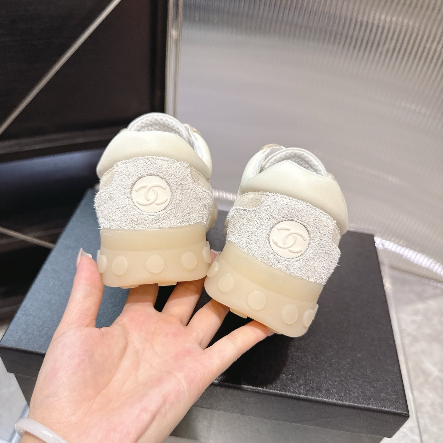 CHANEL 26S LOW TOP SNEAKERS IN BEIGE SUEDE AND WHITE FABRIC WITH RUBBER SOLE
