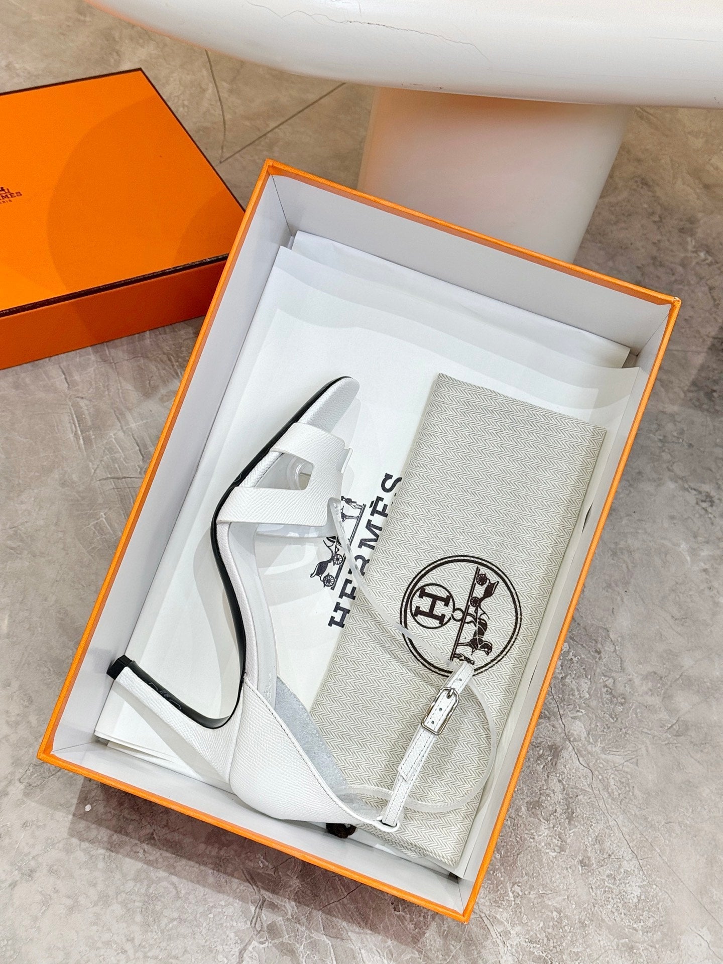 HM 26S H HIGH HEEL SANDALS 90MM IN WHITE GRAINED CALFSKIN