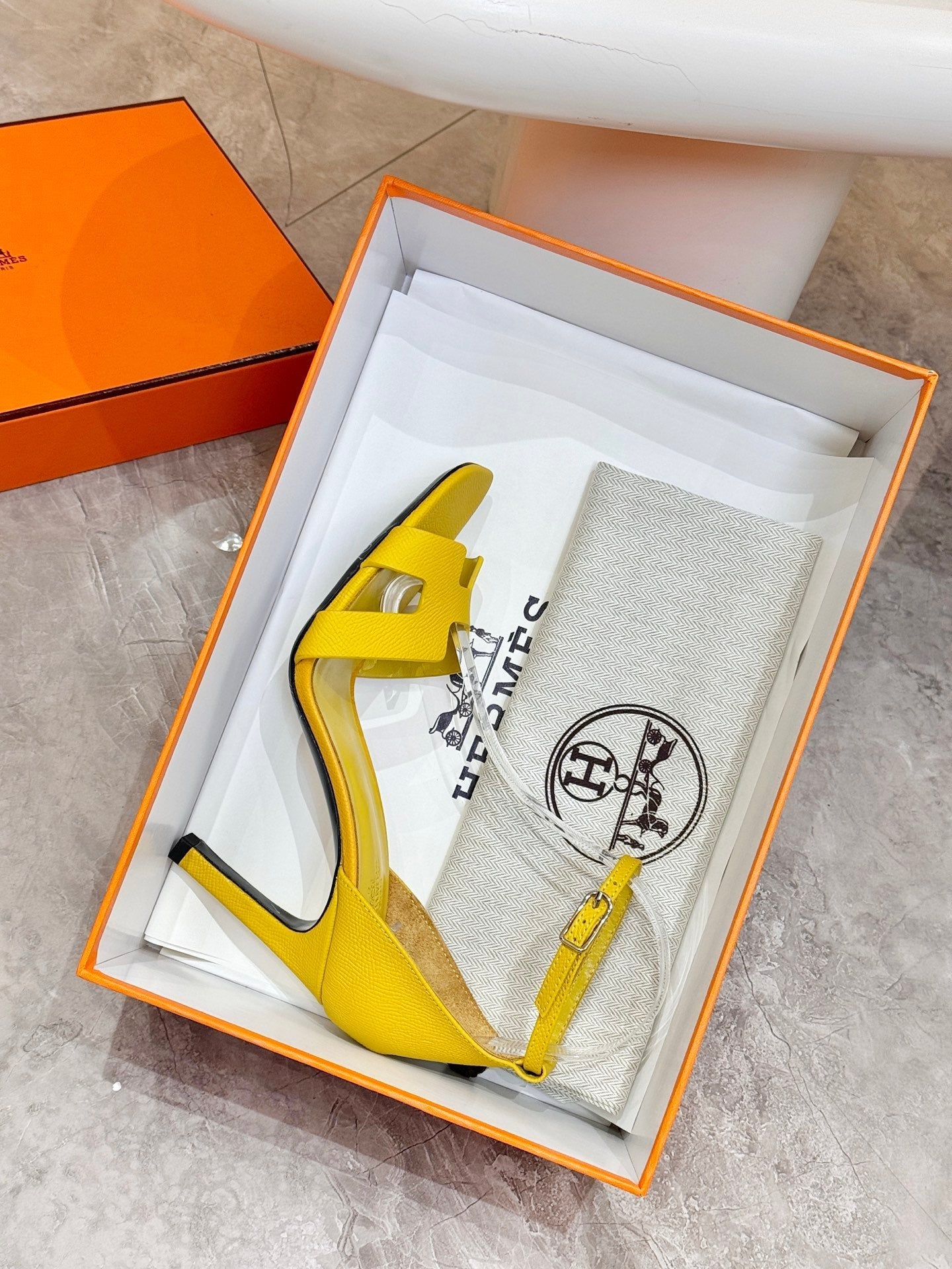 HM 26S H HIGH HEEL SANDALS 90MM IN YELLOW GRAINED CALFSKIN