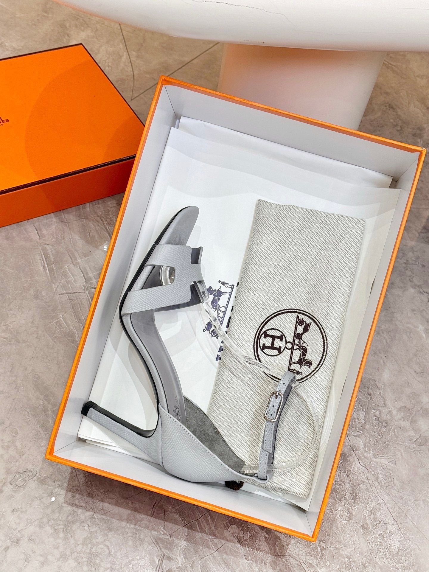 HM 26S H HIGH HEEL SANDALS 90MM IN LIGHT GREY GRAINED CALFSKIN