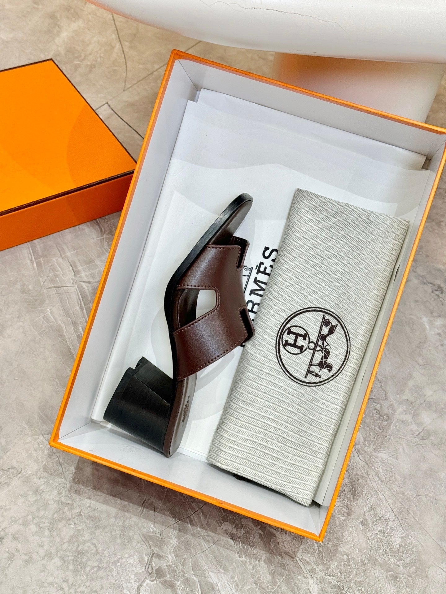 HM 26S HELIA SANDAL 70MM IN DARK BROWN CALFSKIN