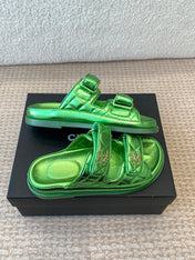DAD SANDAL IN EMERALD GREEN SHEEPSKIN MULE