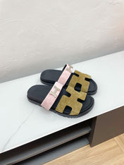 CHYPRE SANDAL ARMY GREEN MIX PASTEL PINK SUEDE WITH H BUCKLE