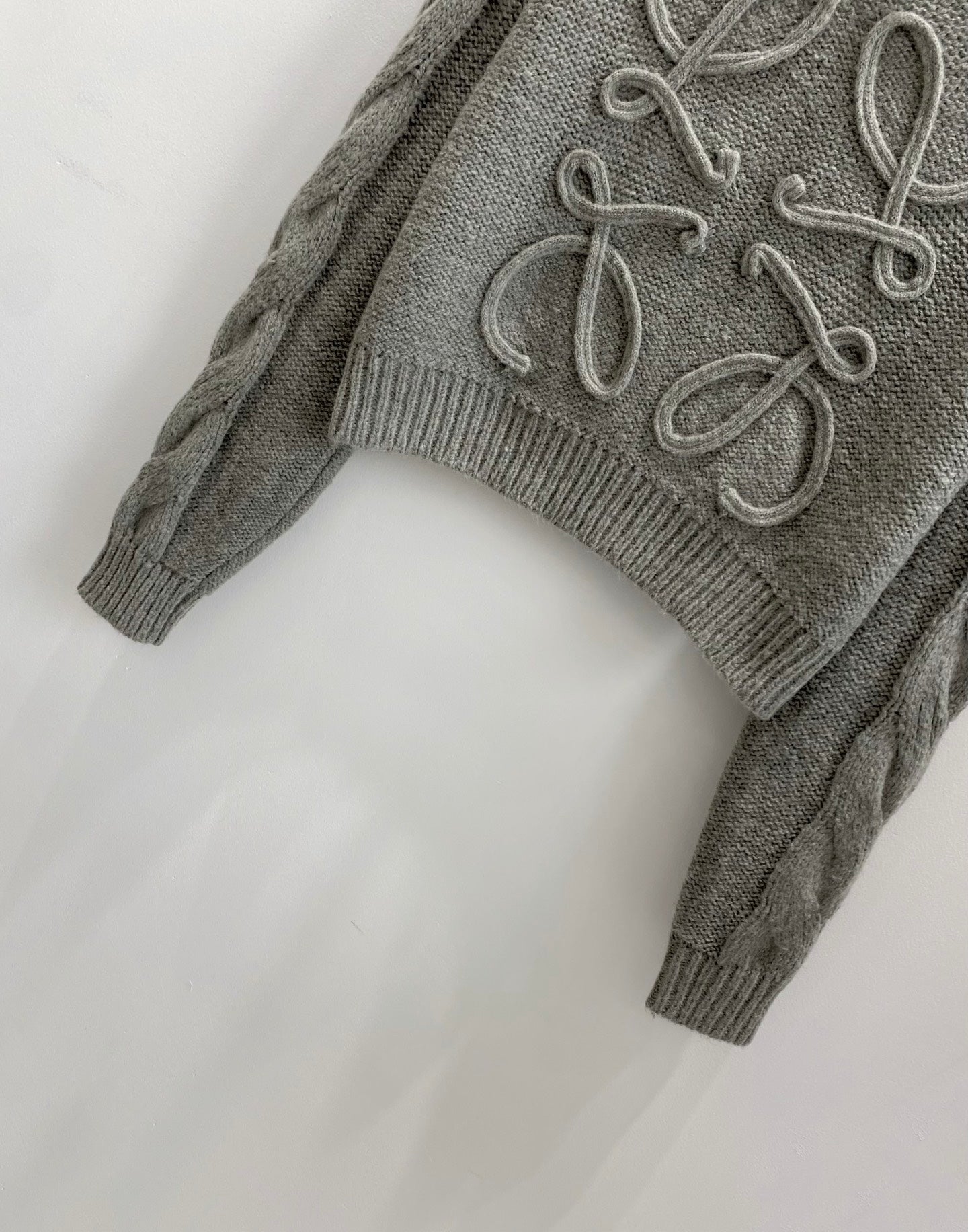LOEWE 26S CABLE-KNIT SWEATER 620