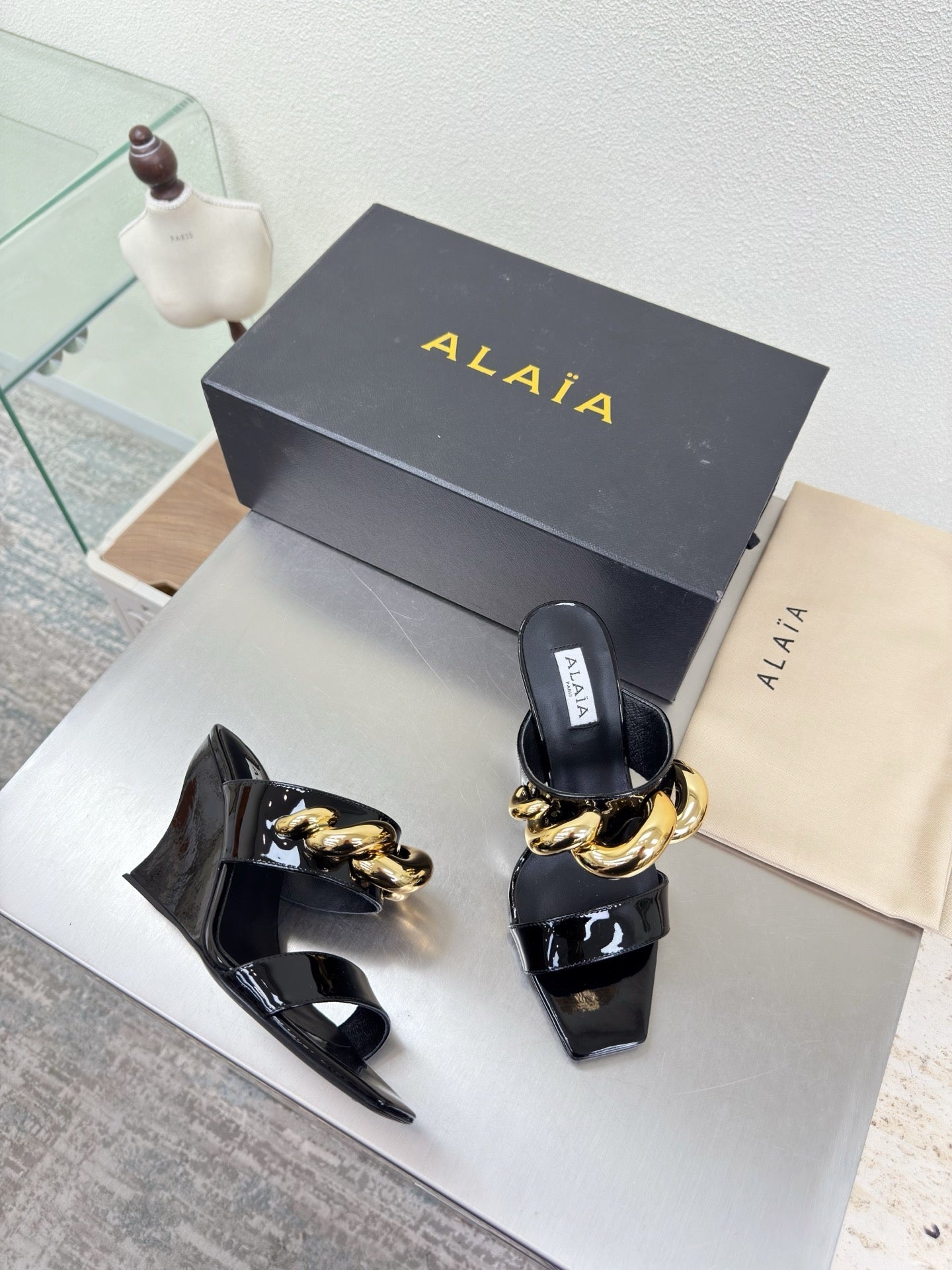ALAIA 26S DOUBLE STRAP WEDGE SANDALS 110 MM IN BLACK GLOSSY CALFSKIN WITH GOLD HARDWARE