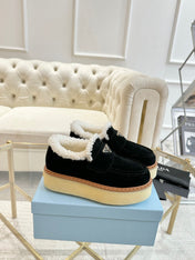 SUEDE LOAFER BLACK WITH SHEARLING LINING