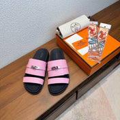 HM 26S KELLY BUCKLE DOUBLE STRAP SANDALS IN PINK CALFSKIN