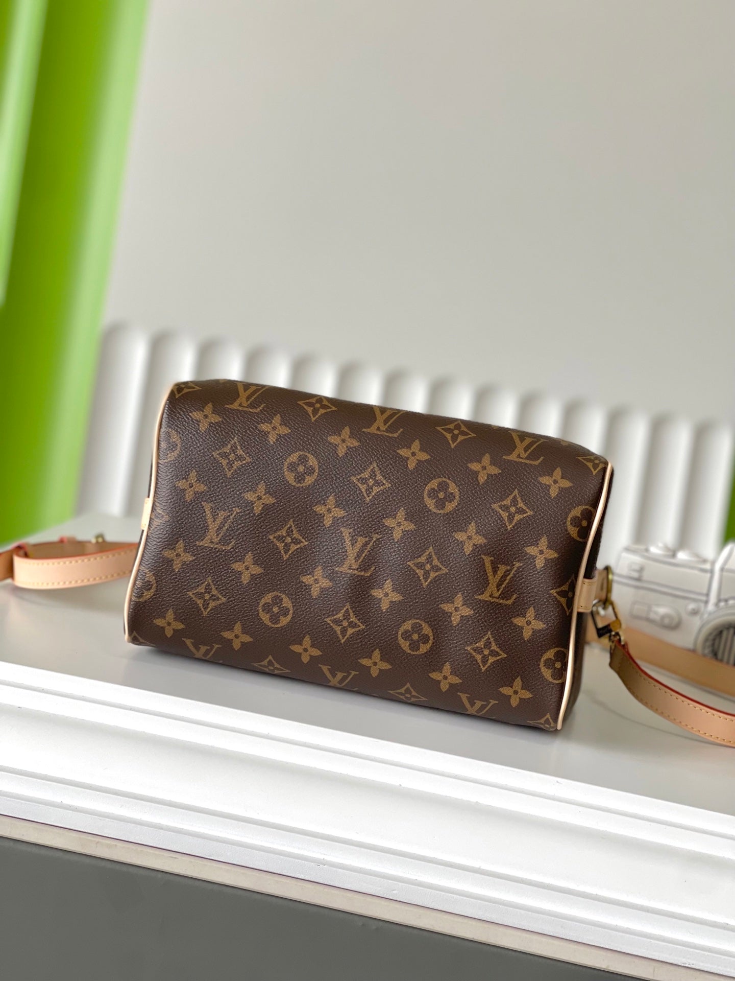 SPEEDY BANDOLIÈRE 25 IN BROWN MONOGRAM CANVAS GOLD HARDWARE