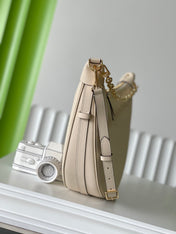LOOP HOBO 38 CREMEMONOGRAM EMPREINTE LEATHER GOLD HARDWARE