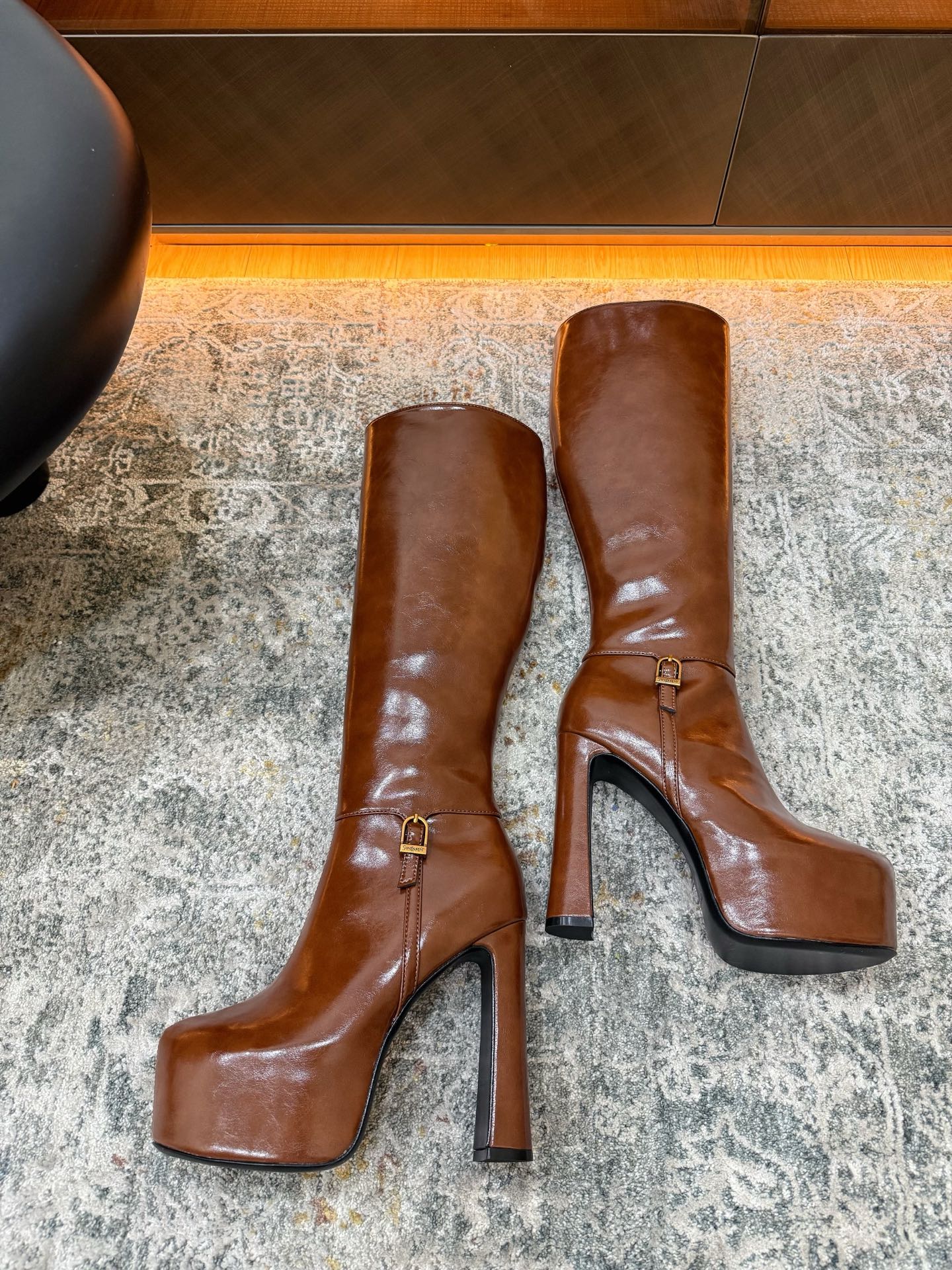YSL 26S KNEE HIGH BOOTS 130 MM IN BROWN CALFSKIN