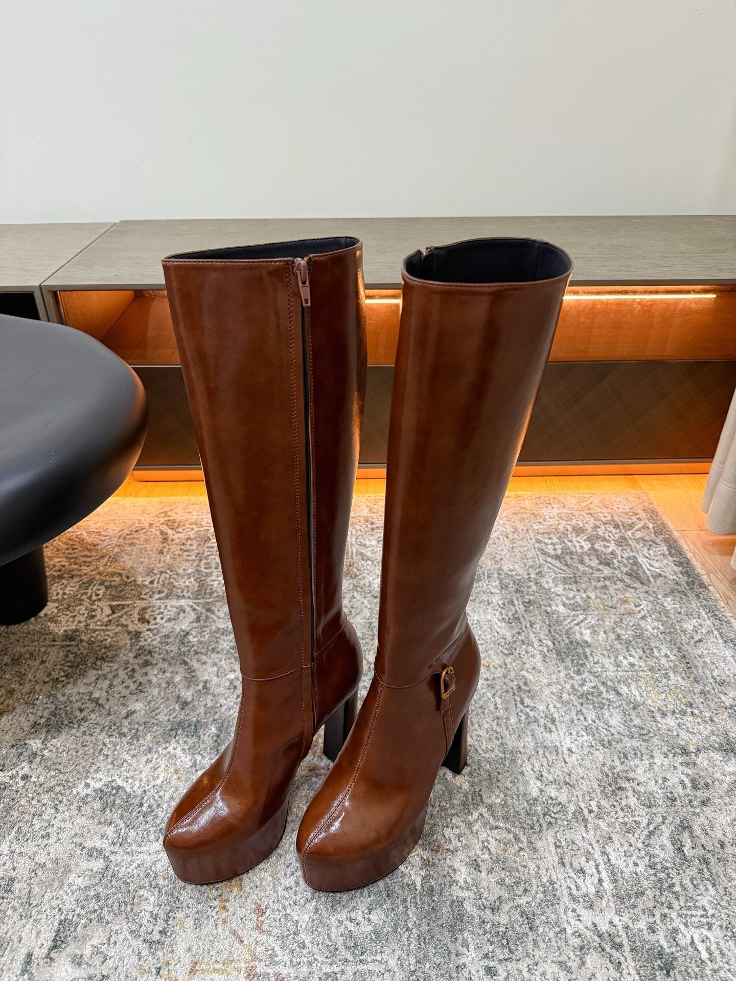 YSL 26S KNEE HIGH BOOTS 130 MM IN BROWN CALFSKIN