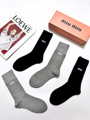 MIUMIU 26S CREW SOCKS 405375 (1 BOX)