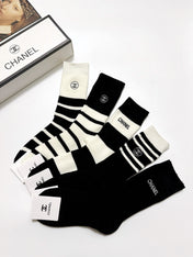 CHANEL 26S CREW SOCKS 412433 (1 BOX)