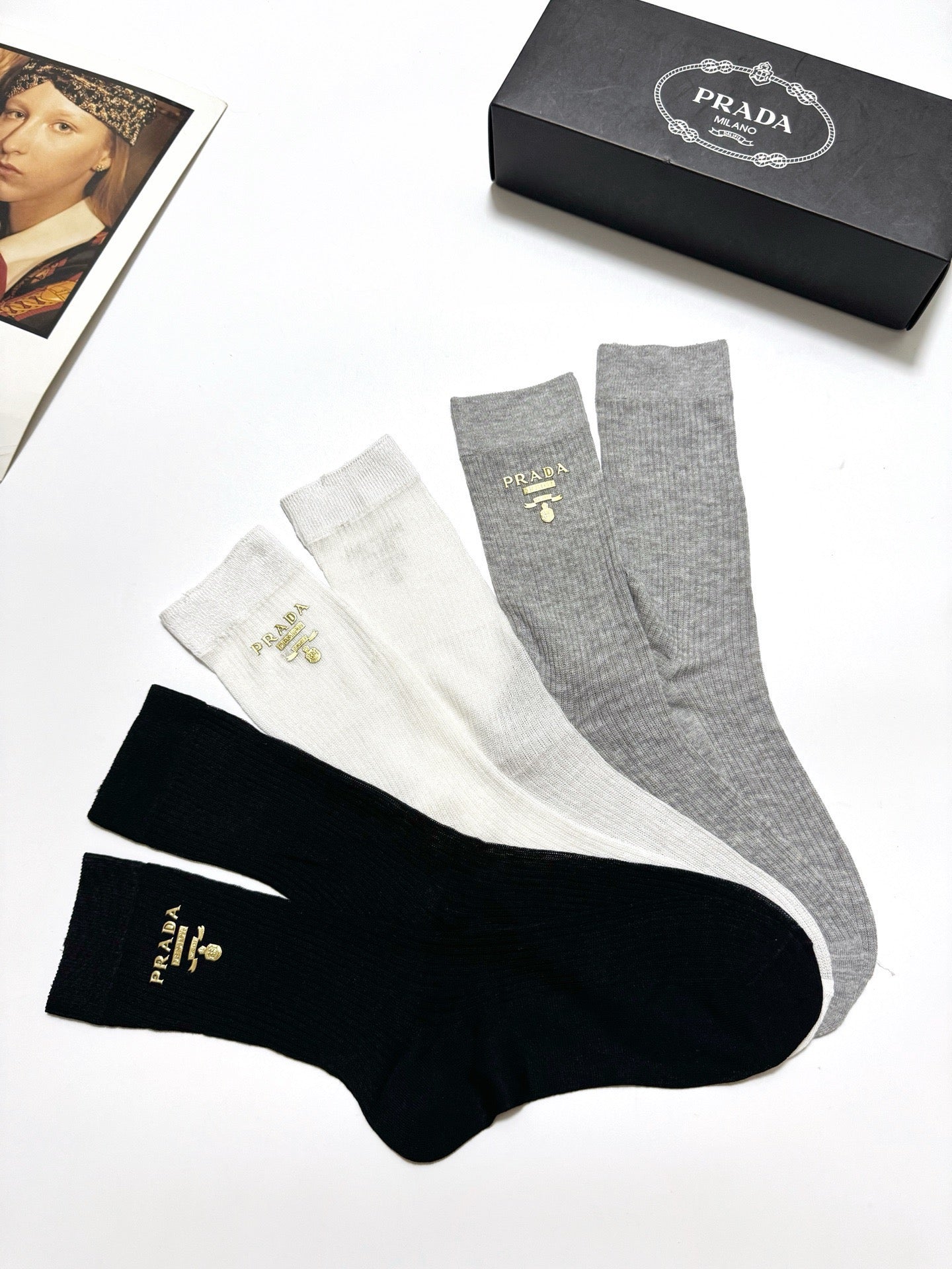 PRADA 26S CREW SOCKS 413919 (1 BOX)