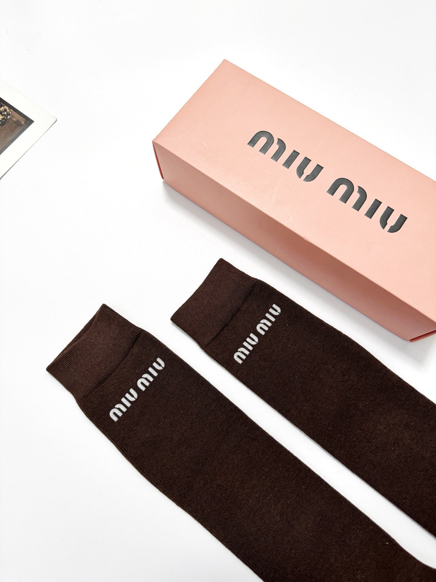 MIUMIU 26S CREW SOCKS 413921 (1 BOX)