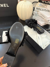 MID HEEL 45 MM MULE IN BLACK VELVET