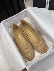 BALLERINAS IN PEANUT BROWN RAFFIA