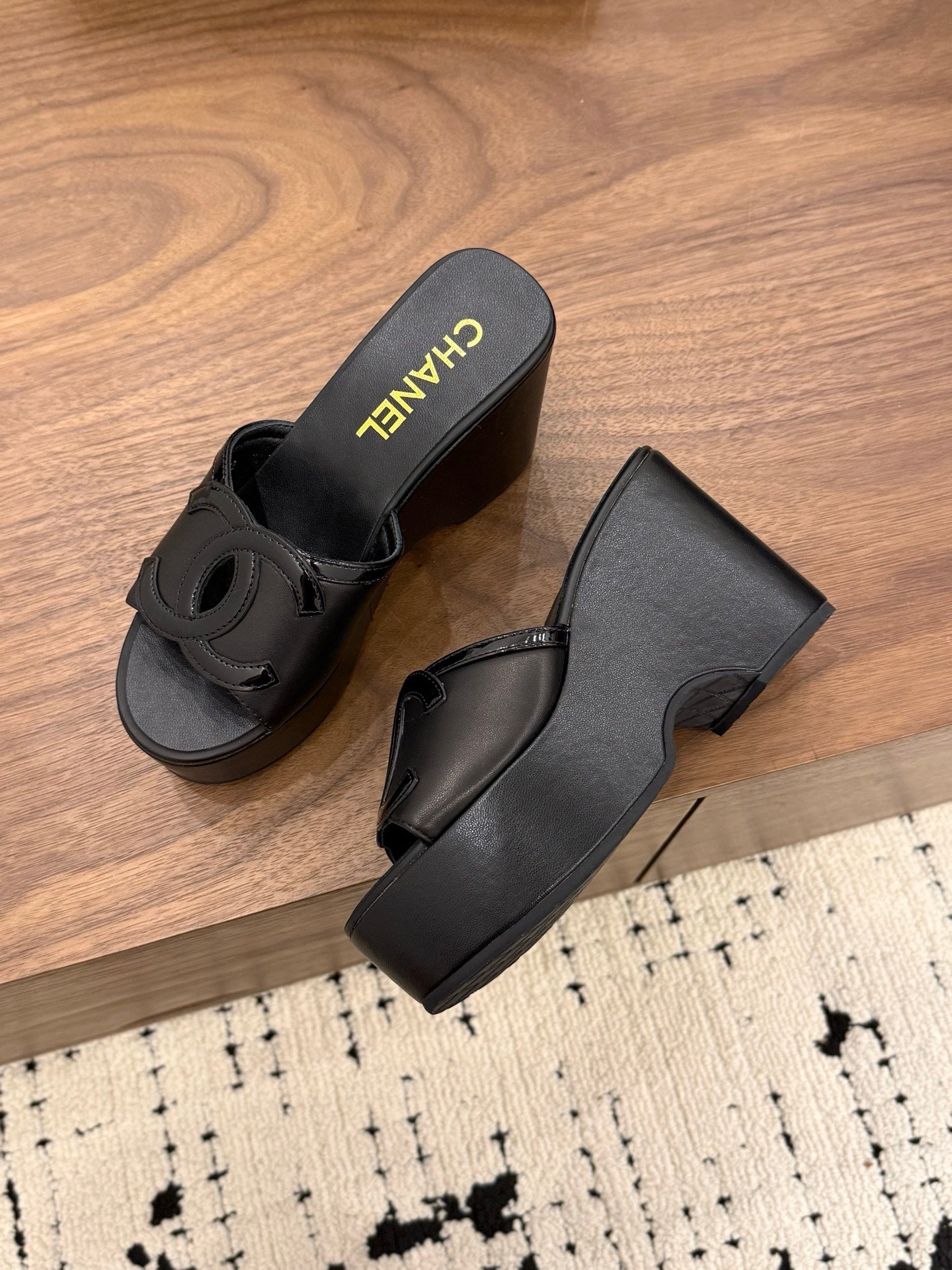 CHANEL 26S WEDGE SANDALS 95 MM IN BLACK CALFSKIN STYLE 1