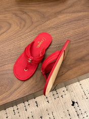 CHANEL 26S THONG SANDALS IN RED CALFSKIN WITH CC LOGO