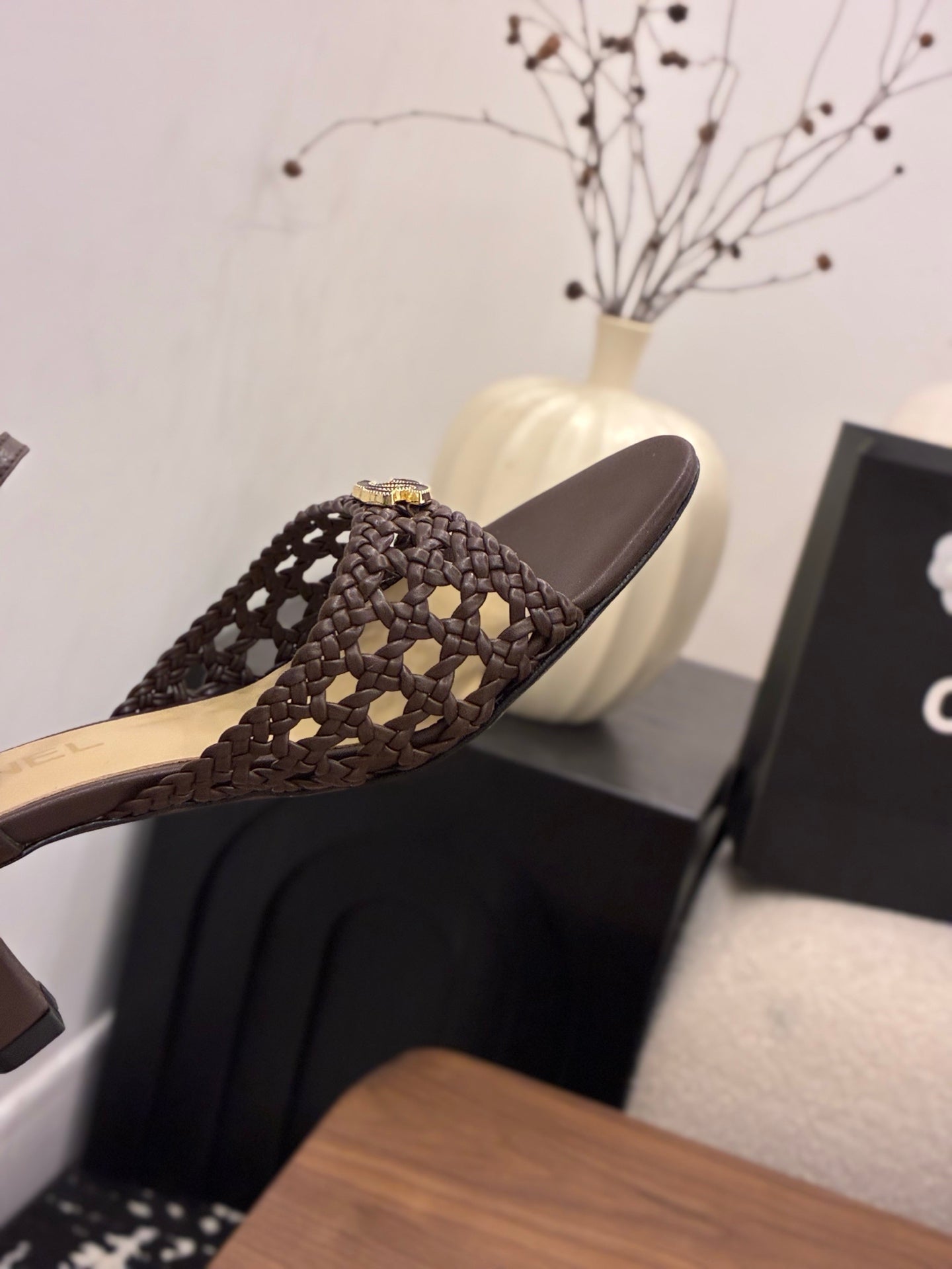 CHANEL 26S HIGH-HEELED BACK-STRAP SANDALS 60 MM IN DARK BROWN WOVEN LAMBSKIN