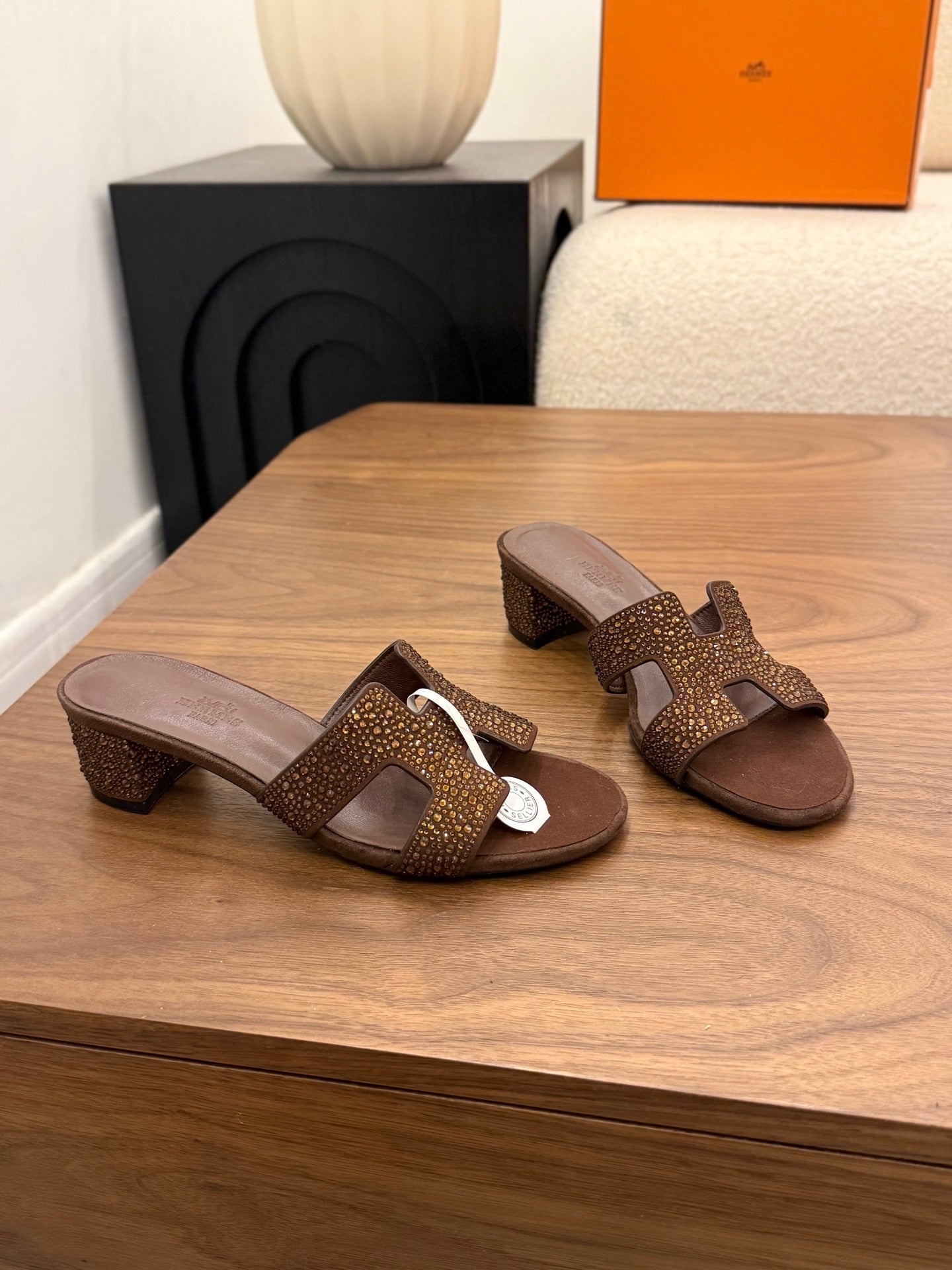 HM 26S OASIS SANDAL IN DARK BROWN SUEDE WITH CRYSTALS