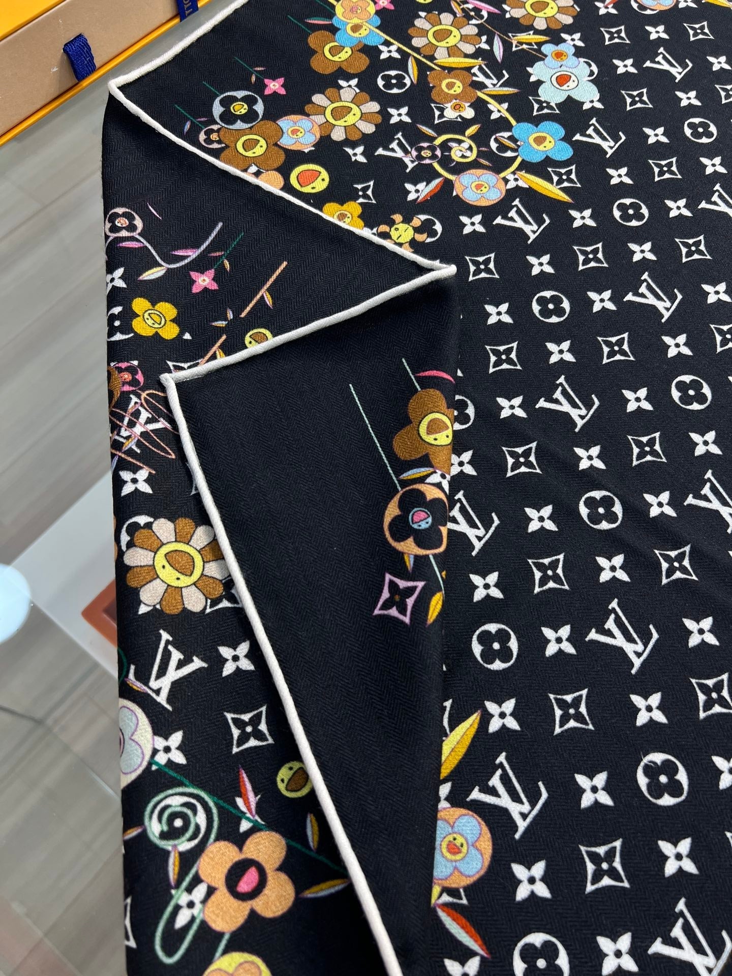 LV SCARF 135 CM IN WOOL MIX SILK 715459