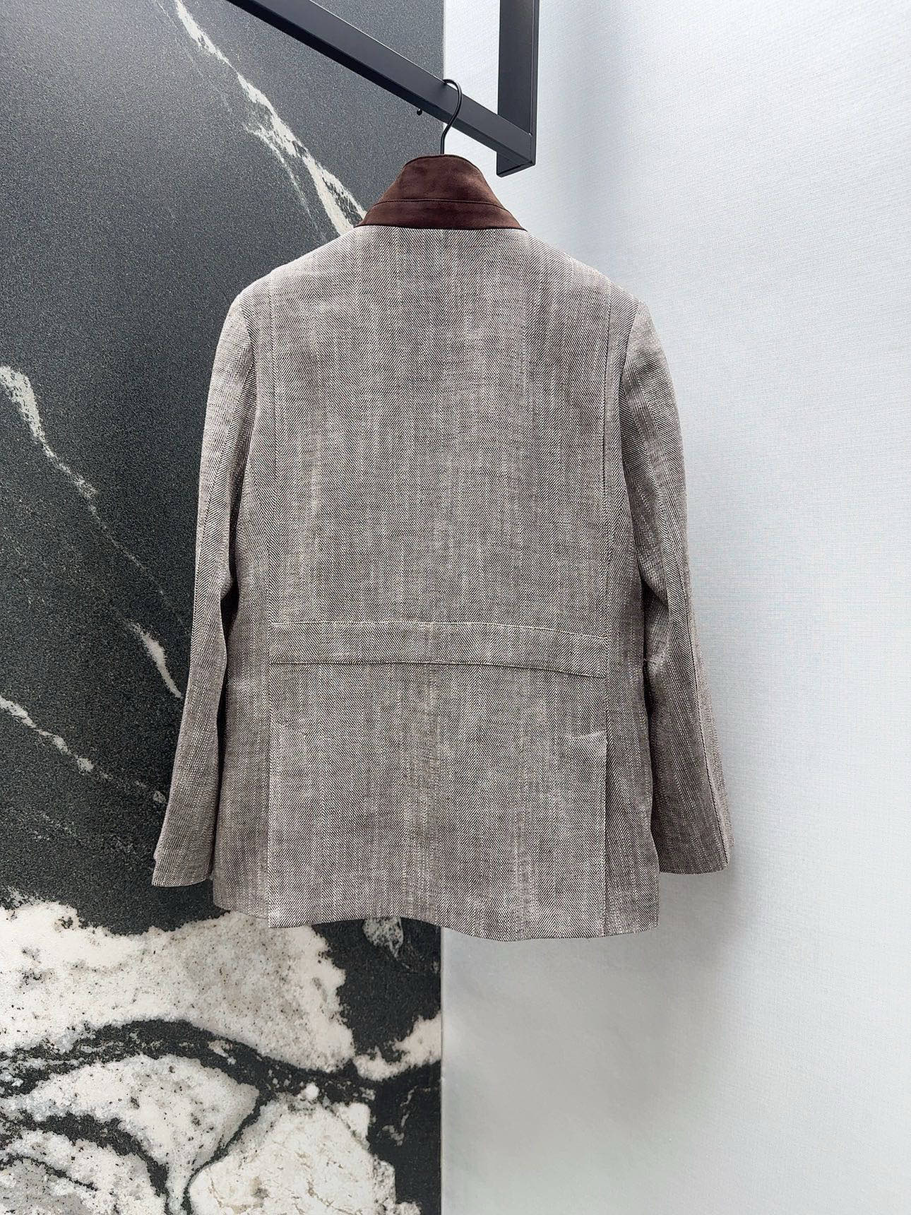 LP JACKET STYLE 243