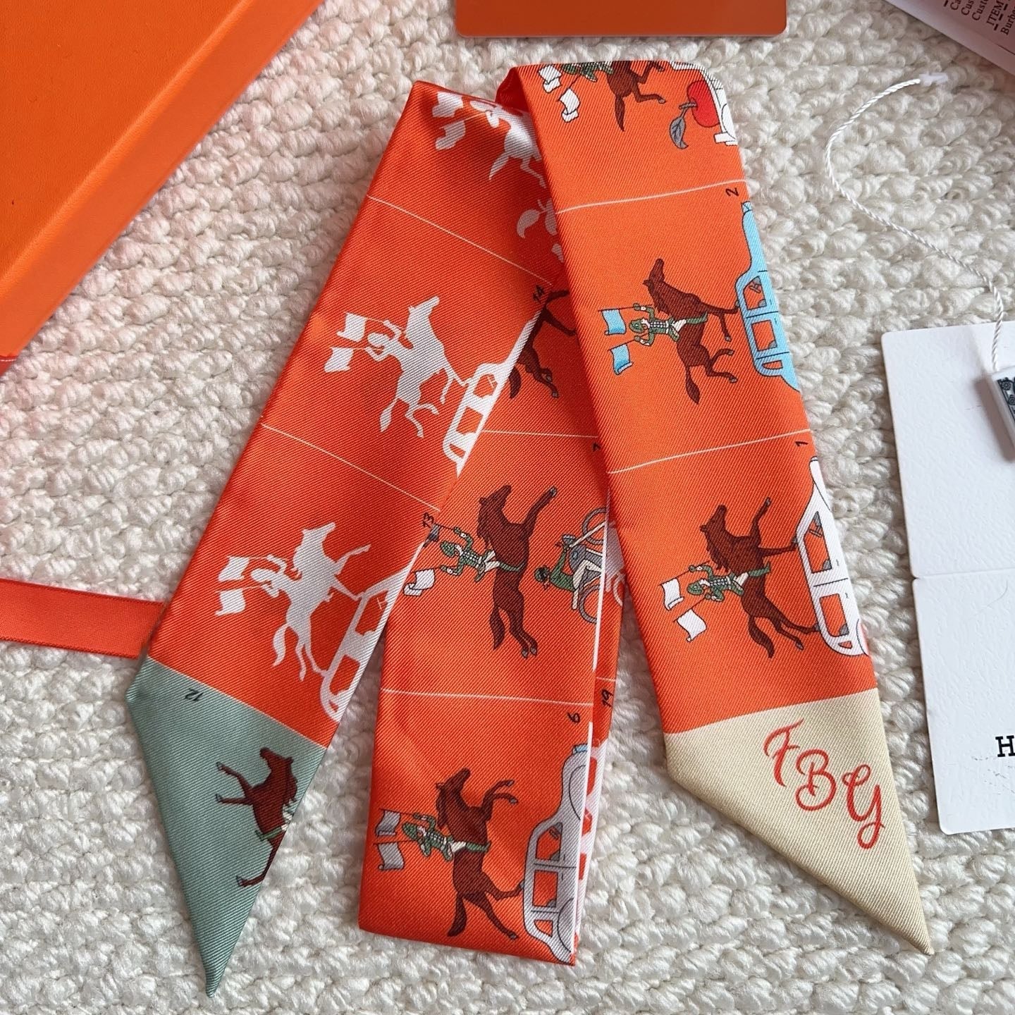 HERMES 26S SCARF 86 IN SILK 309602