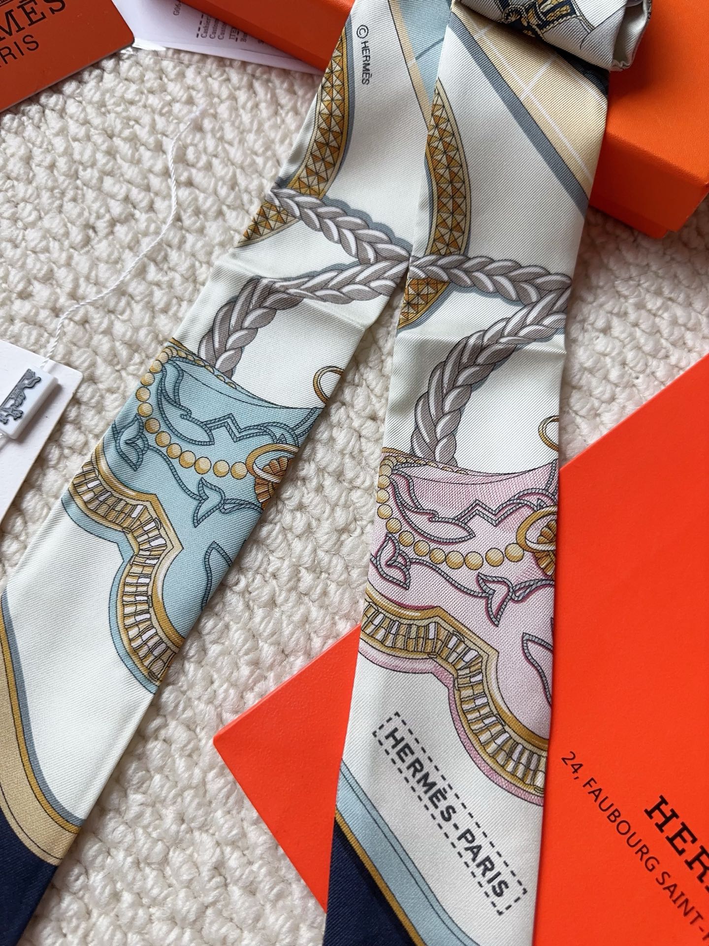 HERMES 26S SCARF 86 IN SILK 309623