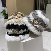 BUCKET HAT IN BLACK MIX WHITE FLEECE 412798