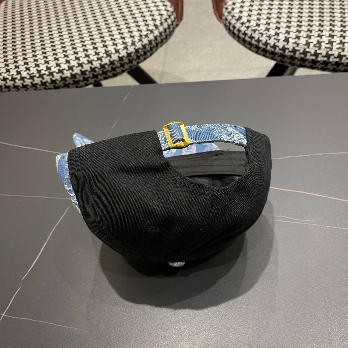 CELINE 26S COLOR-BLOCK BASEBALL CAP STYLE 64