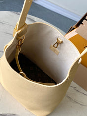 LOW KEY HOBO PM 28 IN URBAN YELLOW CALFSKIN GOLD BUCKLE