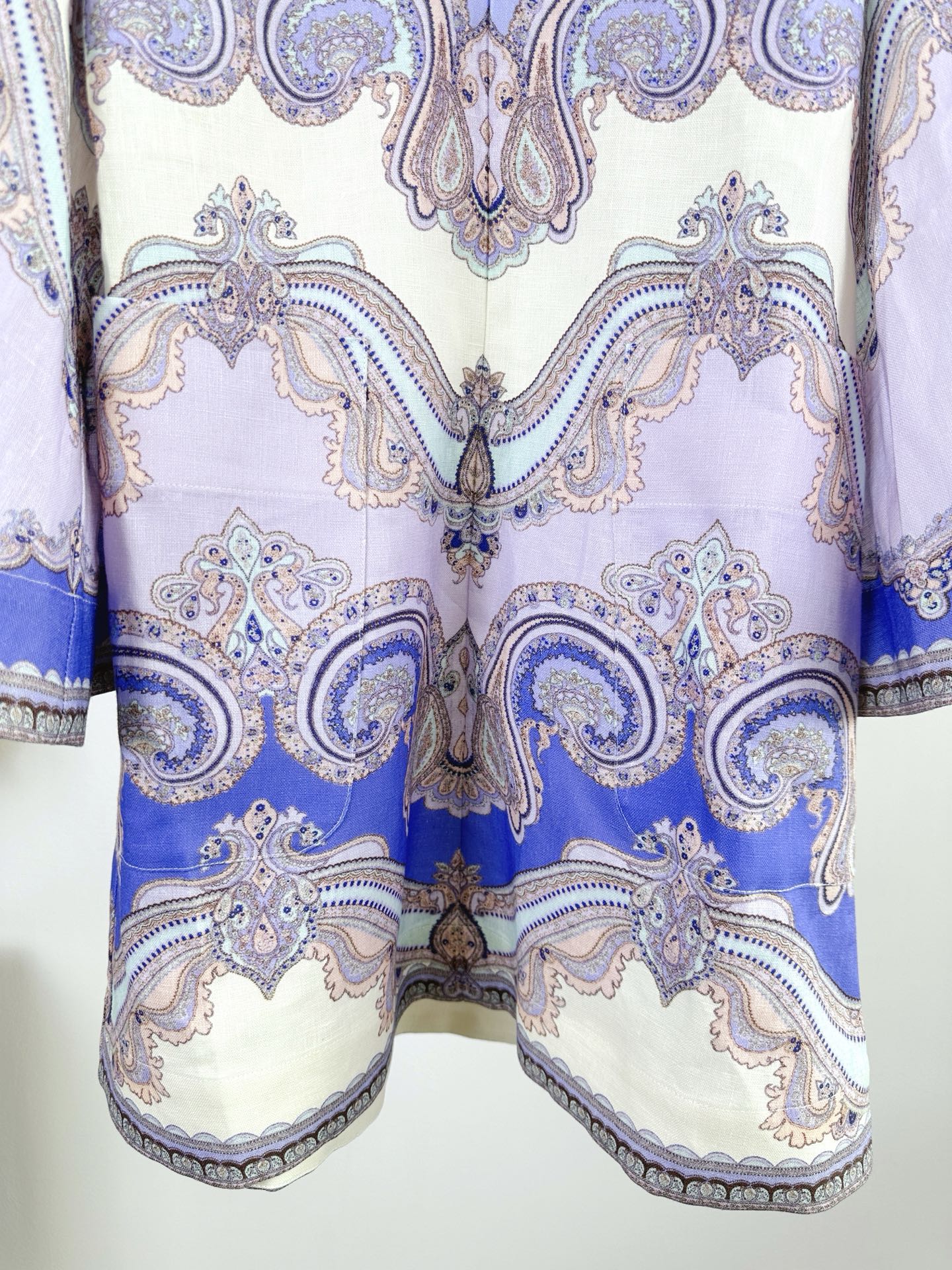 V-NECK PRINTED DRESS BACK ZIPPER