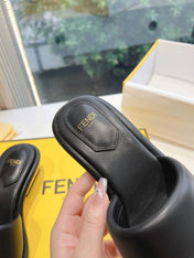 FF Baguette Slides Women 45 Nappa Leather Black