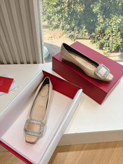 BELLE VIVIER BALLERINAS IN BEIGE SILK