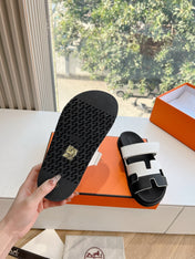 CHYPRE SANDAL IN WHITE MIX BLACK CALFSKIN